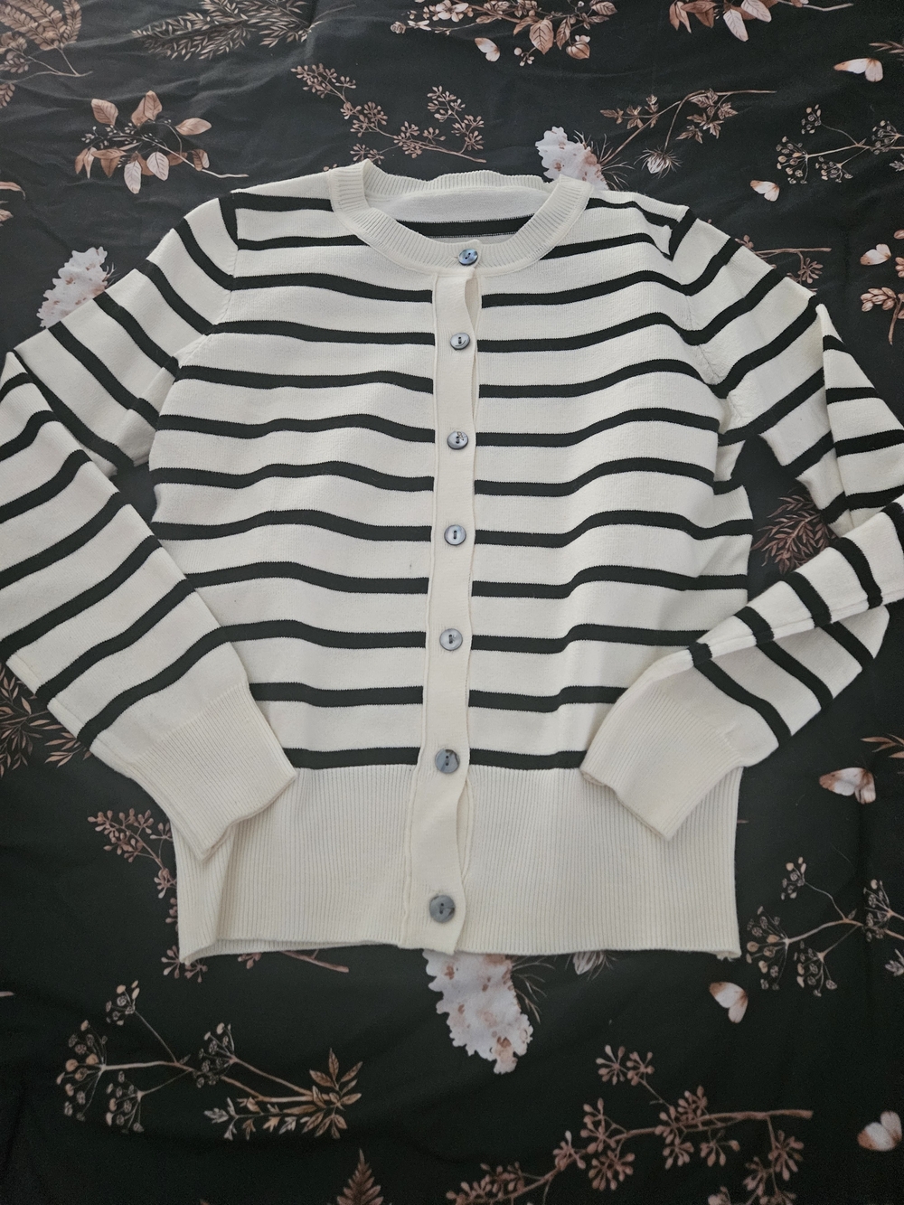 NWOT SHEIN Black & Cream Striped  Cardigan
